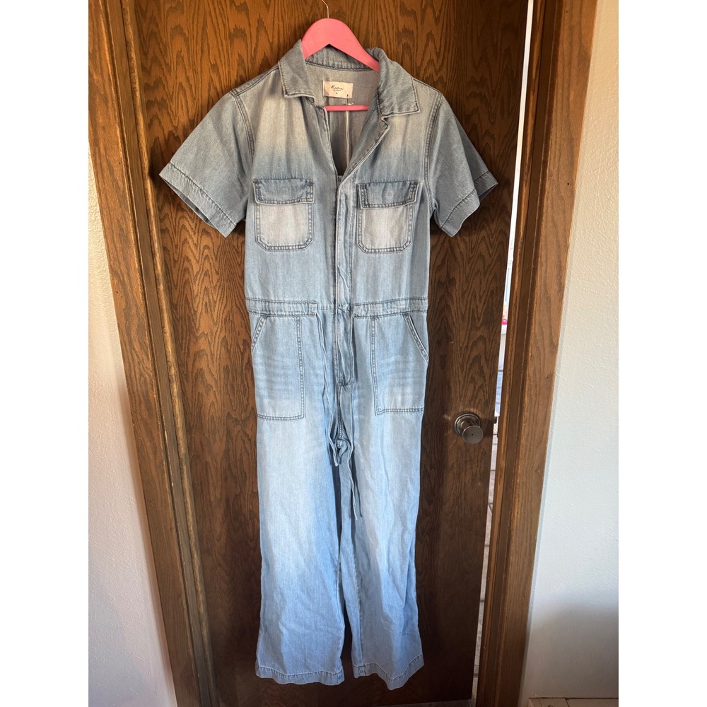 KanCan‎ Denim Jumpsuit XL Light Wash Short Sleeve Zip Front Utility Romper NEW